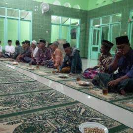 SAFARI TARAWIH PEMERINTAH DESA SUMBERGIRI